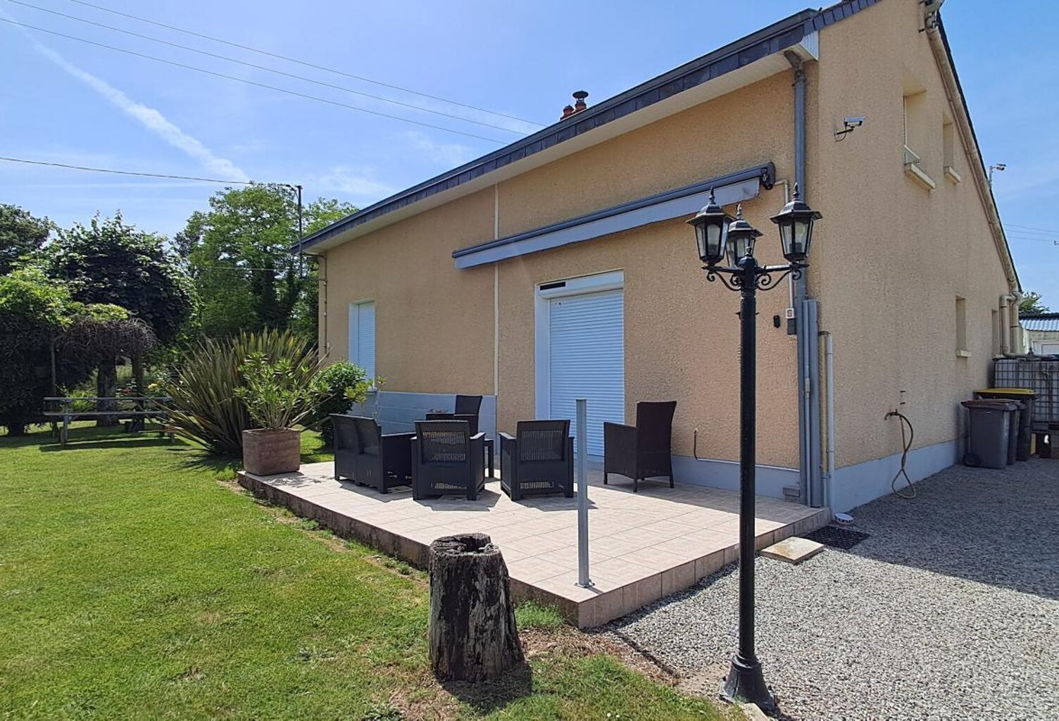 Maison individuelle et dépendances — photo 1