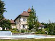Propriété de caractère avec piscine, parc paysager et vue exceptionnelle sur le Puy de Dôme — photo 3