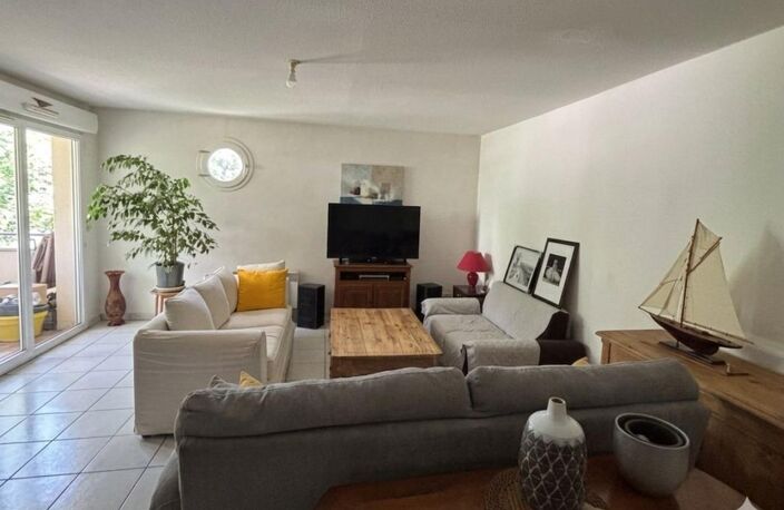 Appartement À Vendre — photo 2