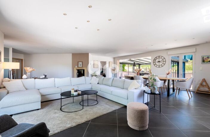Maison À Vendre sur Condat-sur-Vienne : superbe maison familiale avec piscine — photo 4