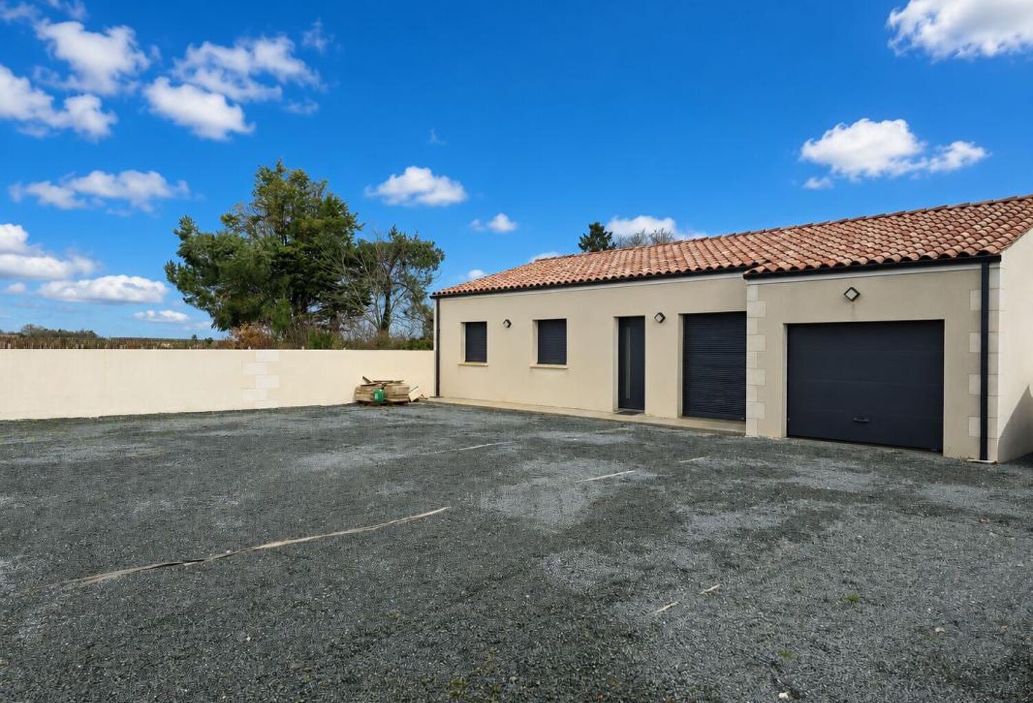 Maison À Vendre EPARGNES 3min de Cozes 4 PIÈCES — photo 1