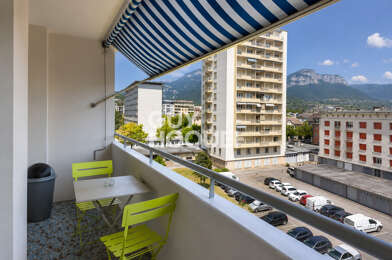 Appartement 3 pièces 1100 €