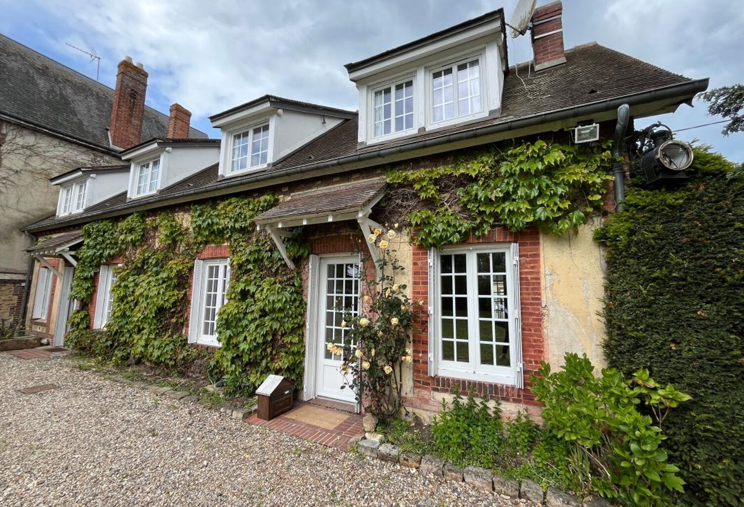 Charmante Maison À Louer — photo 1