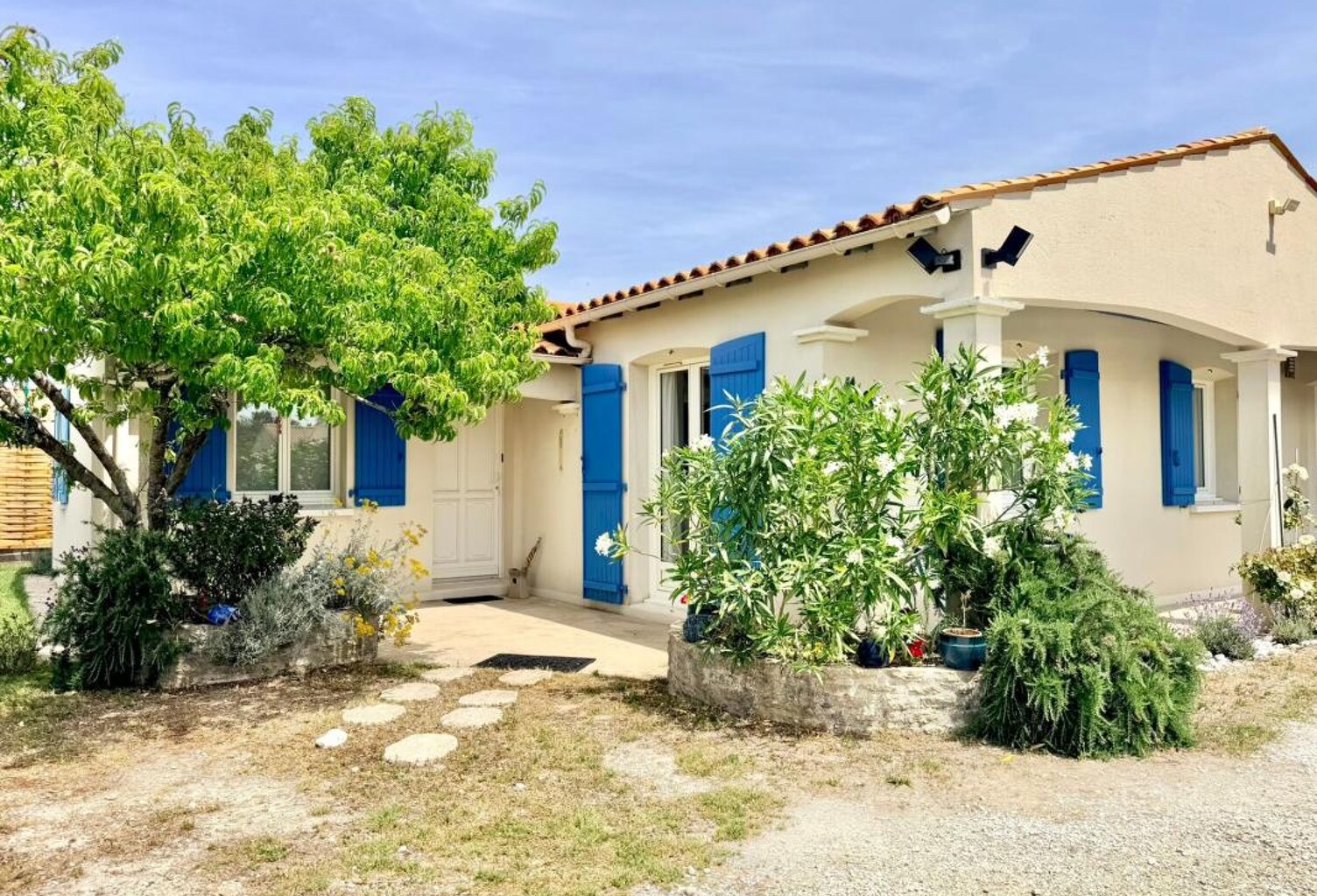Maison À Vendre — photo 1
