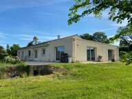 PERIGORD NOIR JOLIE MAISON DE 220 M² SH, 4 CHAMBRES DONT UNE SUITÉE, BELLES PIECES DE VIE, CUISINE ÉQUIPÉE, SALLE DE BIEN-ÊTRE AVEC PISCINE ET HAMMAM LE TOUT SUR 8 545 M²..     — photo 2