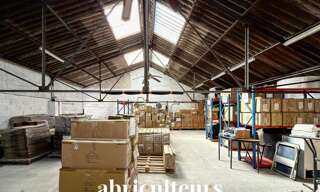Local industriel  695 m² à vendre à Le Muy (83490)