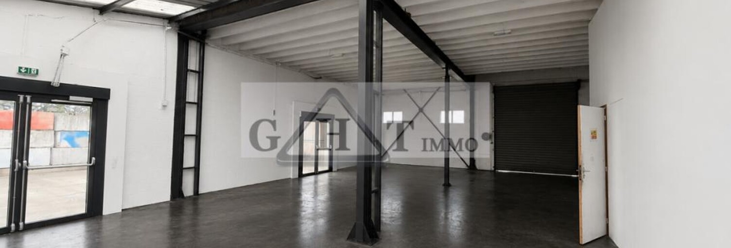 Local industriel  246 m² à louer à Fontenay-Trésigny (77610)