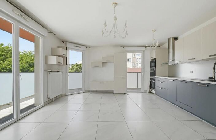 Appartement 4 pièces de 74 m² à Ivry-sur-Seine — photo 2