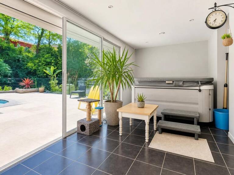 Maison de 11 pièces de 368 m² à Châteauneuf-sur-Isère — photo 1