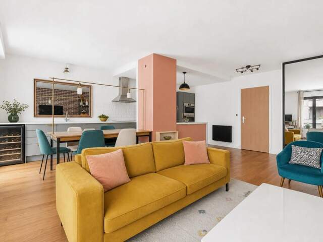 Appartement T3 de 71m² / 2 chambres / 41 m² de séjour / Parking — photo du bien