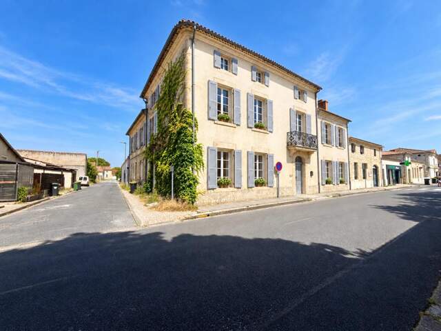 Maison de 7 pièces - Jardin  - Garage — photo du bien