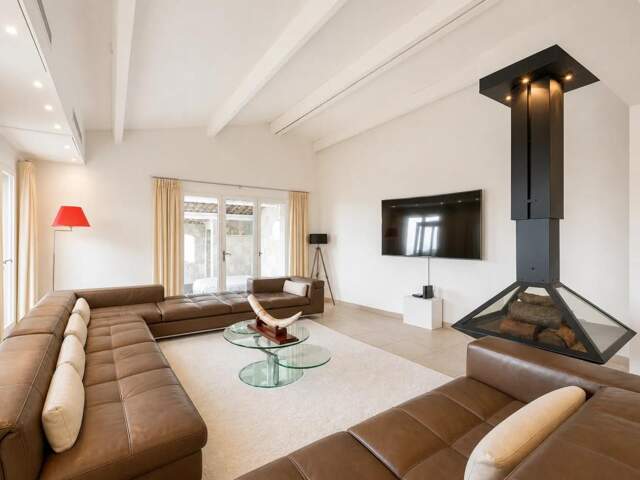 Maison de 6 pièces de 256 m² à Le Bar-sur-Loup — photo du bien