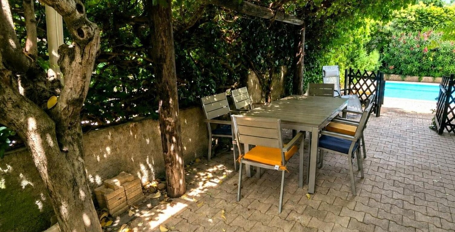 5 chambres + studio indépendant + piscine ! — photo 1