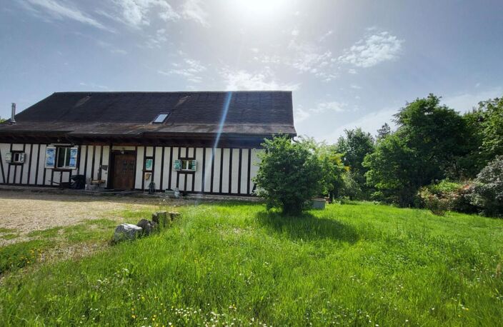 24410 Maison  atypique  sur 2 niveaux entre Riberac  et Saint Aulaye parcelle de  4ha et un étang — photo 3