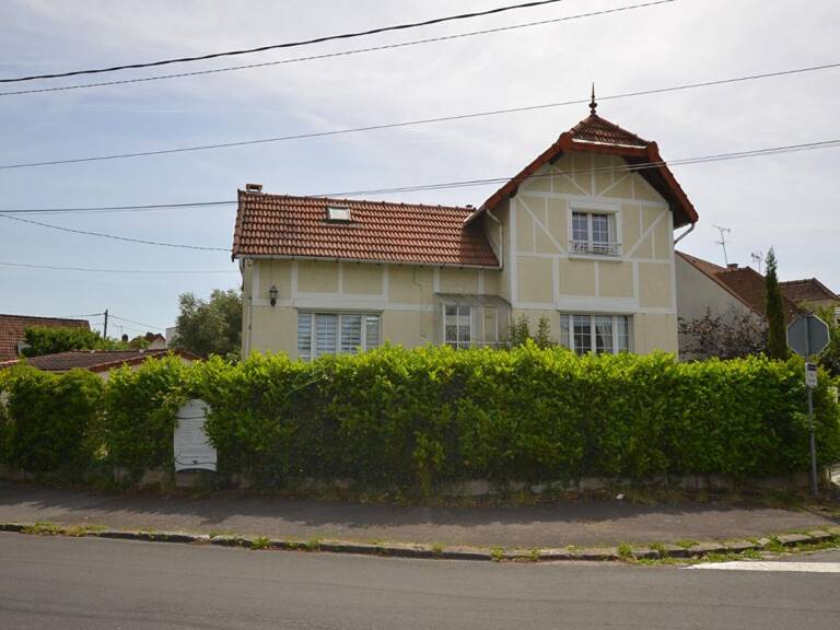 Maison Sainte Genevieve Des Bois 5 pièce(s) 80 m2 — photo 1