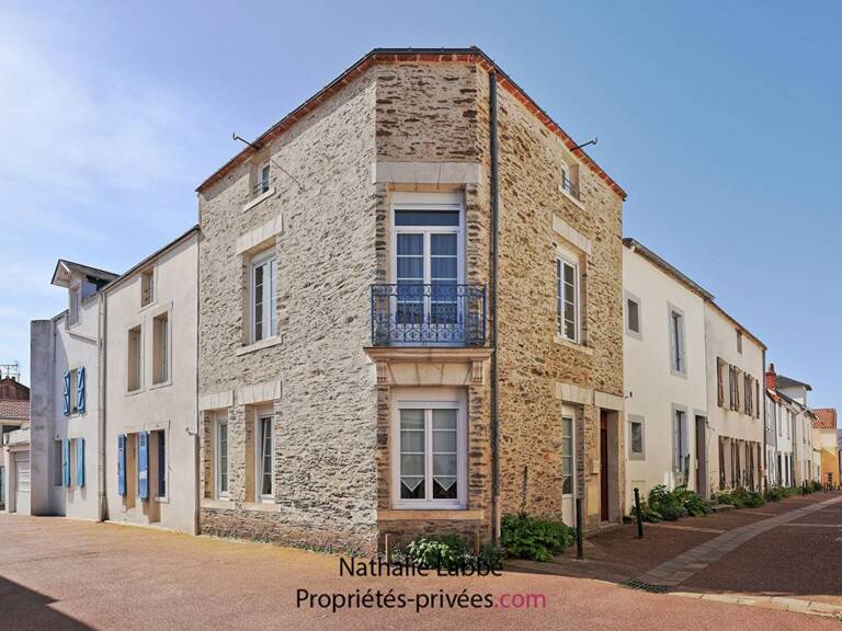 Maison de Ville de caractère Pornic Centre 4 pièce(s) 87.25m2 ET 99m² au sol — photo 1