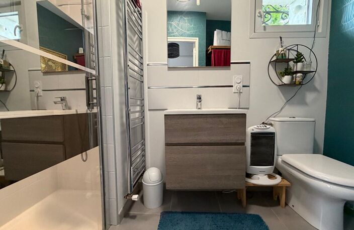 Maison Ozillac -159M2 - 4 CHAMBRES - GRAND JARDIN - PRIX 246750 HAI — photo 5