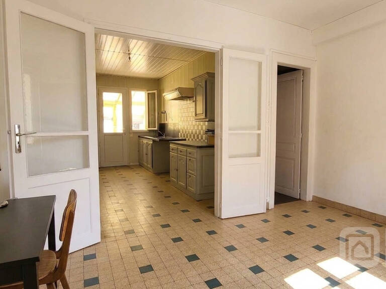 Maison de village et annexes — photo 1