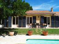 BEDARRIDES: UN AIR DE VACANCES POUR CETTE VILLA CONFORTABLE — photo 3