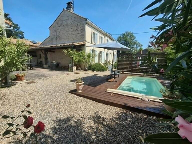 Maison en pierre rénovée de 180 m² - 5 chambres, piscine et dépendance — photo 1
