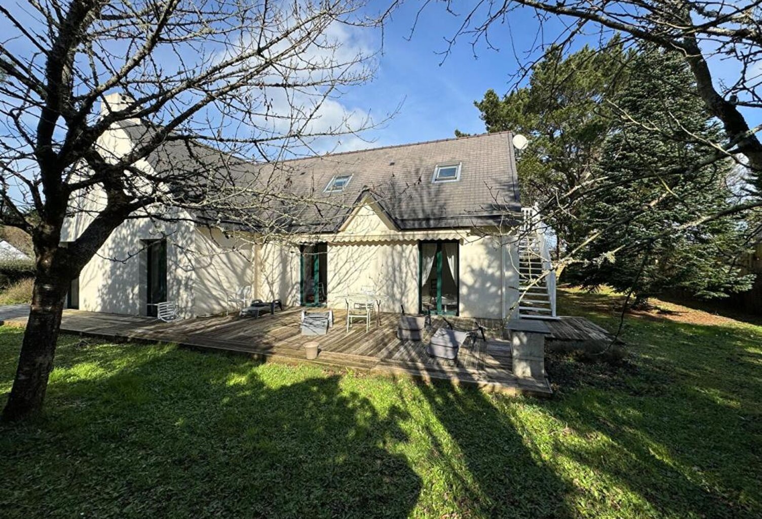 GUERANDE DANS UN VILLAGE PROCHE LA BAULE MAISON DE PLAIN PIED  DE 150 m2  SUR UNE PARCELLE DE 1100m2 — photo 1