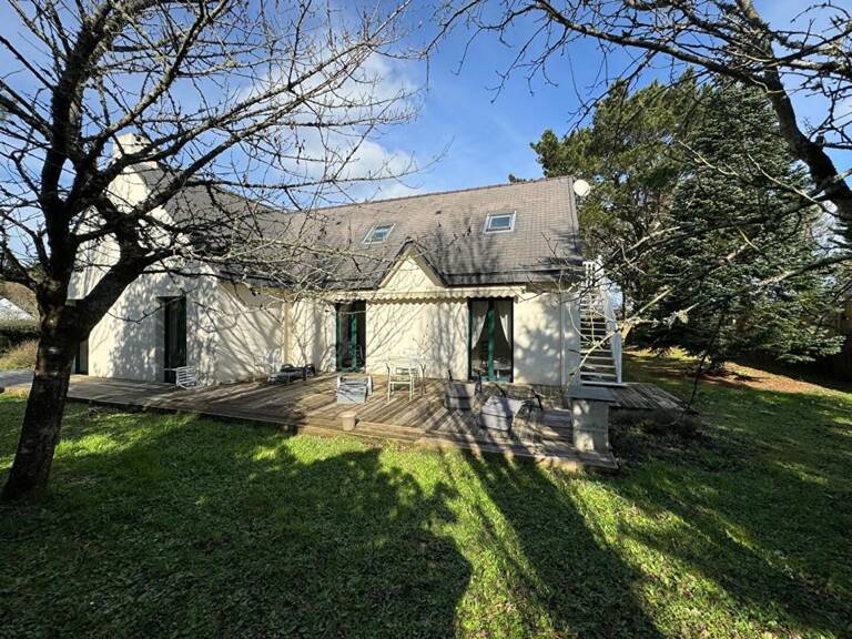 GUERANDE DANS UN VILLAGE PROCHE LA BAULE MAISON DE PLAIN PIED  DE 150 m2  SUR UNE PARCELLE DE 1100m2 — photo 1