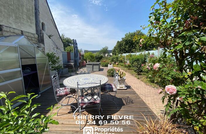 A VENDRE - COEUR DE VILLAGE CHOUZÉ SUR LOIRE MAISON 6 PIÈCES 130 m2  TERRASSE  JARDIN CAVE — photo 2