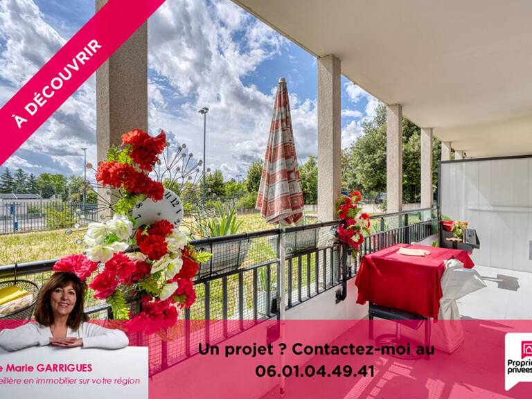 T4 traversant, lumineux avec balcon - Garage fermé possible — photo 1