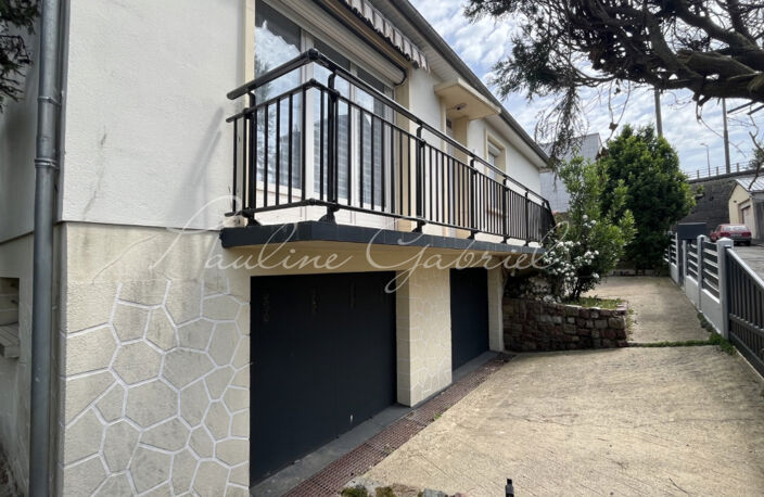 Maison rénovée à Sainte-Cécile, 4 chambres, sous-sol complet, jardin — photo 3
