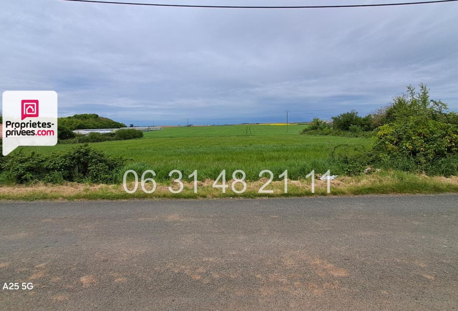 TERRAIN CONSTRUCTIBLE  1621 M2 NON VIABILISE — photo 1