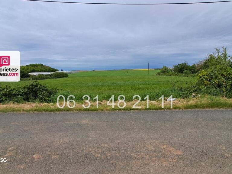 TERRAIN CONSTRUCTIBLE  1621 M2 NON VIABILISE — photo 1