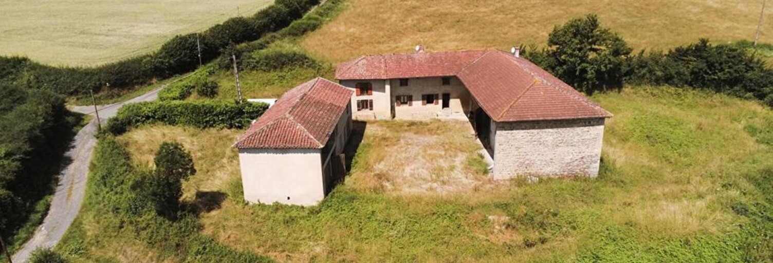 Maison 6 Pièces 100 m² à vendre à Saint-Pierre-le-Vieux (71520)