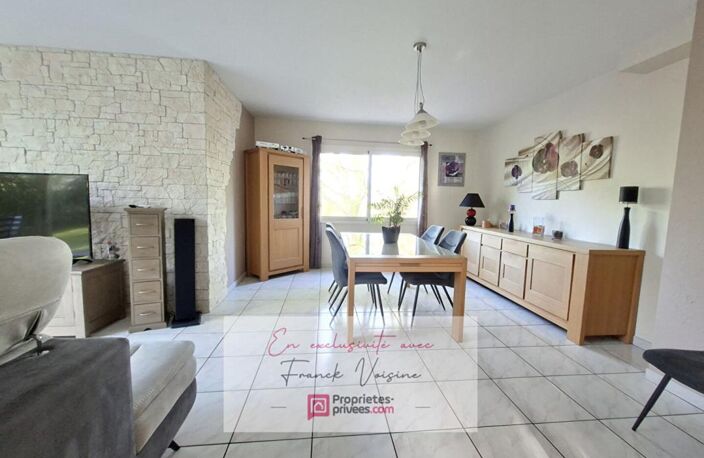 A VENDRE en Exclusivité à Saint Michel Mont Mercure, maison de 124 m2 avec 4 chambres et 1 bureau sur un parc arboré de 3812 m2 — photo 2