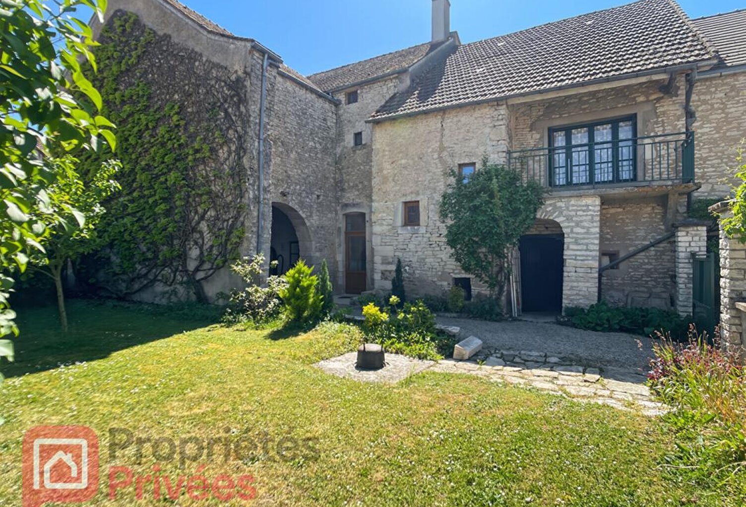 Maison Nitry 6 pièce(s) 166 m2 — photo 1