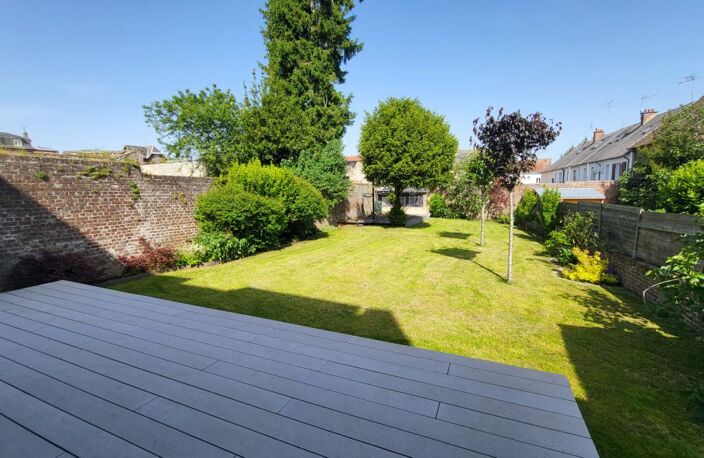 Maison de caractère, quartier Remicourt, jardin, grand garage — photo 3