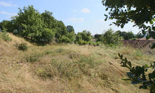 Terrain  675 m² à vendre à Puy-l'Évêque (46700)