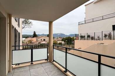 Appartement 3 pièces 866 €