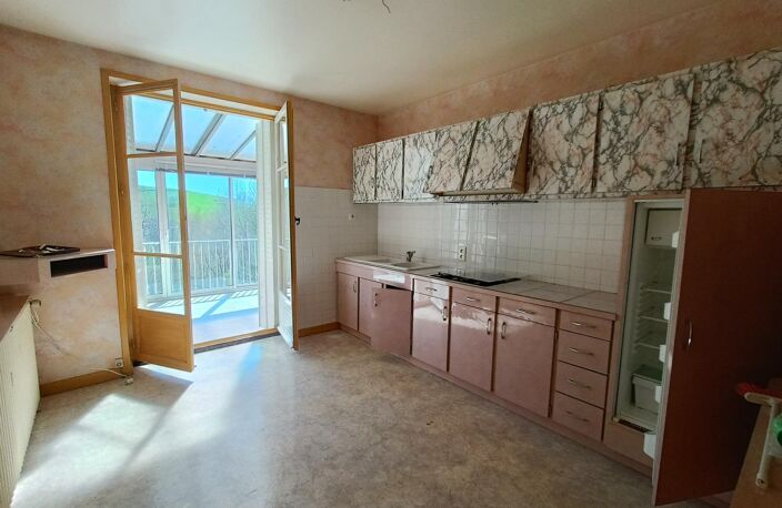 Vente maison 5 pièces 94 m² Amplepuis (69550) — photo 5
