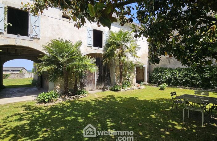 Maison de maître - 284m² - Nay — photo 4