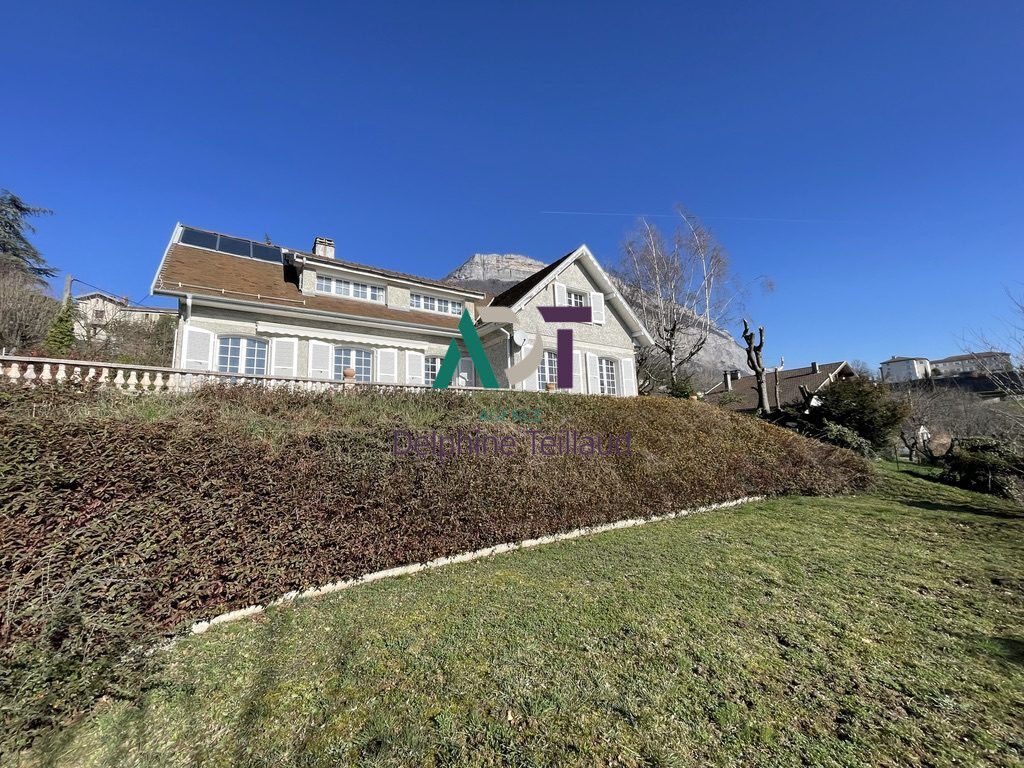 Villa / Maison  T9 à vendre Corenc 38700