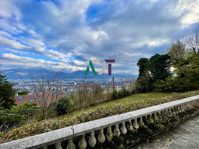 Maison à vendre Corenc — photo du bien