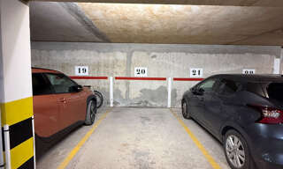 Garage   m² à louer à Reims (51100)
