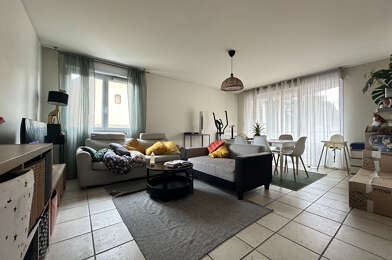 Appartement 4 pièces 1084 €