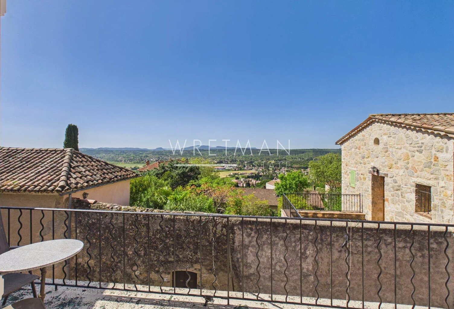 Maison de village avec garage, jardin et vue - Fayence — photo 1