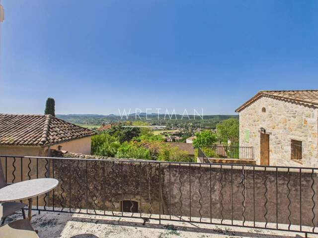 Maison de village avec garage, jardin et vue - Fayence — photo du bien