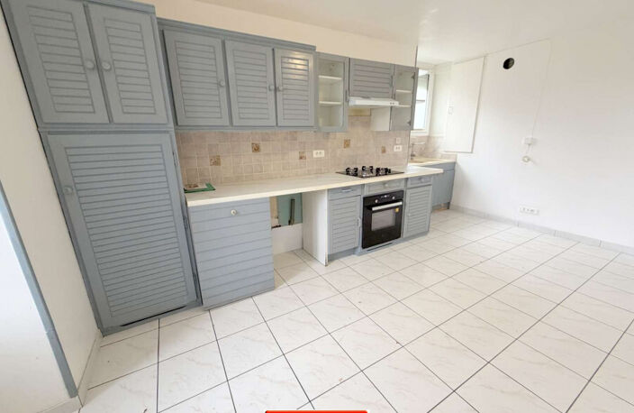 Vente maison 5 pièces 73 m² Antigny (85120) — photo 2