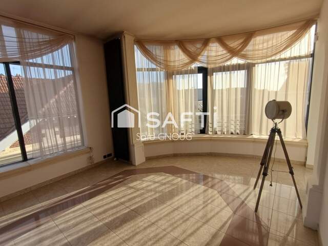 Appartement d'exception 150 m²  Centre-ville Saint-Quentin  Terrasse & Parking — photo du bien