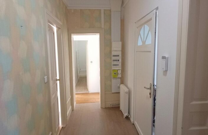 Appartement d'exception 150 m²  Centre-ville Saint-Quentin  Terrasse & Parking — photo 2