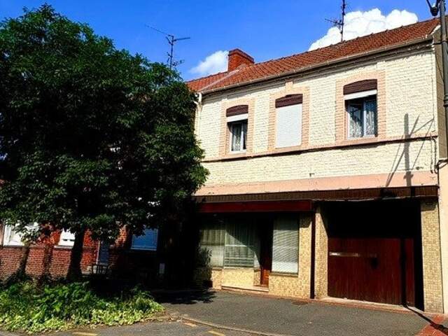 Maison semi-individuelle à rénover avec garage  3 chambres   Vieux-Condé — photo du bien
