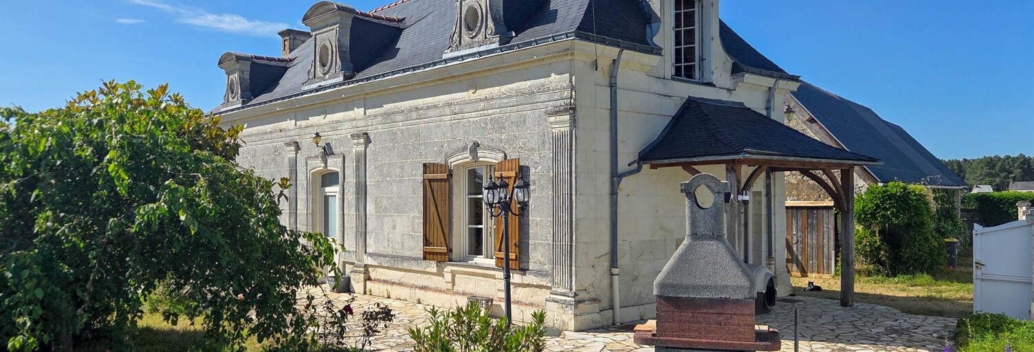 Maison 5 Pièces 138 m² à vendre à Longué-Jumelles (49160)